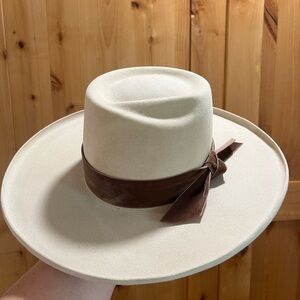 Warbonnet hat size 6 7/8